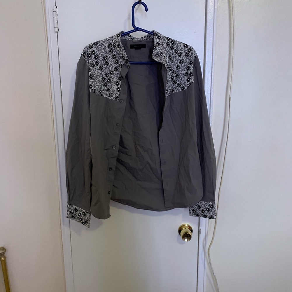 Button up shirt.